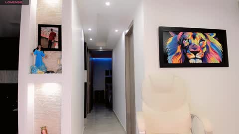 Snapshot of meelanyalejandraa chatting on 01.20.25 MelanyAlejandra online show from 01.20.25