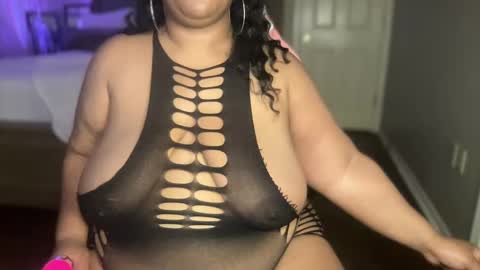 Snapshot of meetsouthernpeach chatting on 12.16.24 Southern Peach online show from 12.16.24