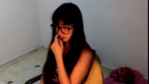 Snapshot of meg4nmiau chatting on 05.19.26 Meg4n Miauuuu online show from 05.19.26