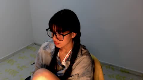 Snapshot of meg4nmiau chatting on 05.28.26 Meg4n Miauuuu online show from 05.28.26