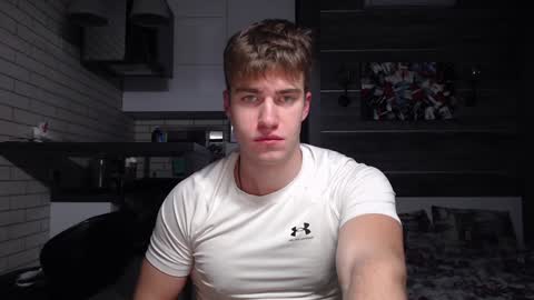 Snapshot of megamaxxxl chatting on 12.05.24 Max online show from 12.05.24