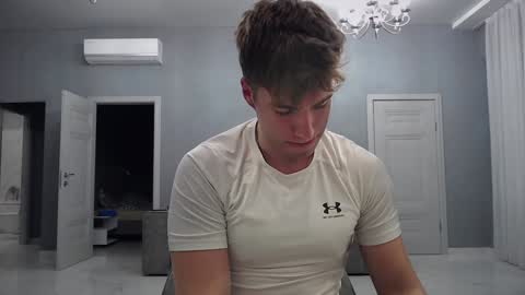 Snapshot of megamaxxxl chatting on 12.12.24 Max online show from 12.12.24