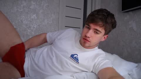 Snapshot of megamaxxxl chatting on 01.28.25 Max online show from 01.28.25