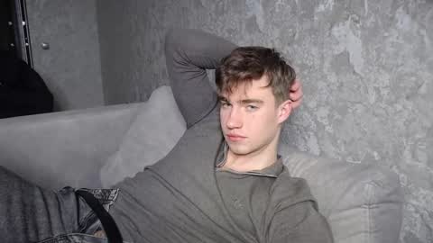 Snapshot of megamaxxxl chatting on 02.12.25 Max online show from 02.12.25