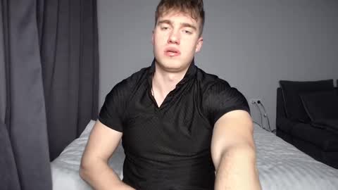 Snapshot of megamaxxxl chatting on 03.05.25 Max online show from 03.05.25