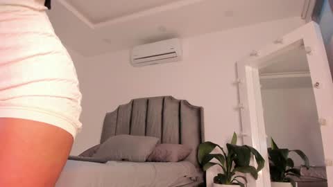 Snapshot of megan__88 chatting on 02.02.25 megan online show from 02.02.25