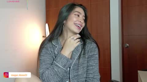 Snapshot of megan_bluee_ chatting on 01.19.26 Megan Bluee online show from 01.19.26