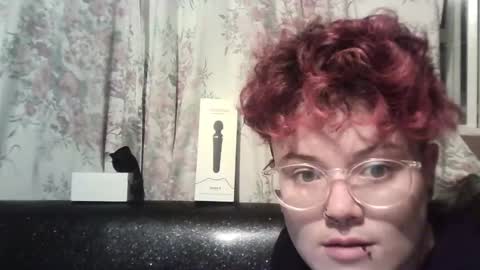 Megan and sophi online show from 12.30.24