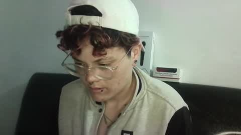 Megan and sophi online show from 02.27.25