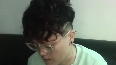 Megan and sophi online show from 03.09.25