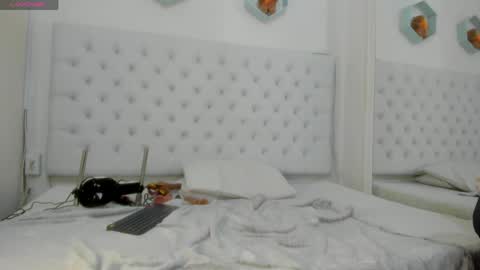 Megan online show from 04.25.26
