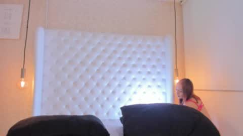 MEGAN online show from 04.26.26