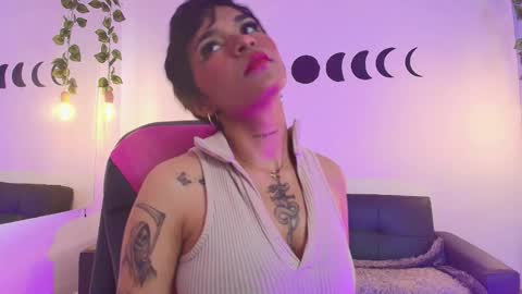 Snapshot of megan_hottts chatting on 01.13.26 megan_hottts online show from 01.13.26