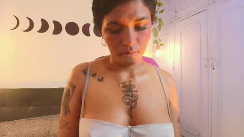 Snapshot of megan_hottts chatting on 01.15.26 megan_hottts online show from 01.15.26