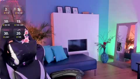    online show from 05.05.26
