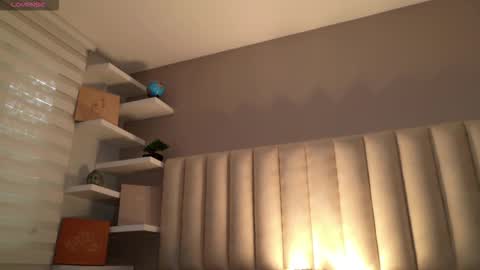 Snapshot of megan_moore__ chatting on 11.26.25 online show from 11.26.25