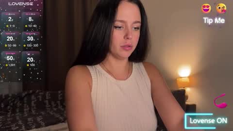 Snapshot of megan_nilson chatting on 12.04.25 Megan online show from 12.04.25