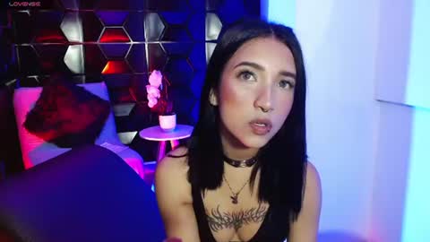 Snapshot of megan_saint chatting on 07.05.26 megan_saint online show from 07.05.26