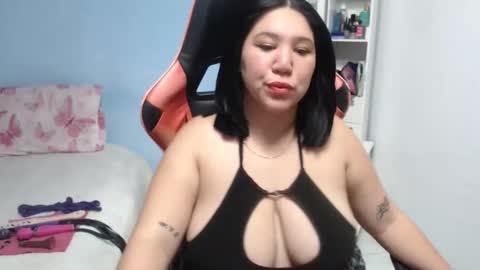 Megan online show from 04.15.26