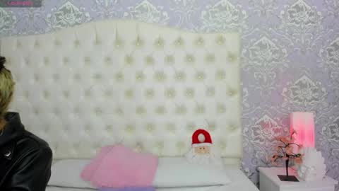 megan_tower online show from 01.09.26