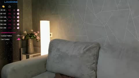 Megan Mon Fri  1600-2200pm Tue Wen Sat 0900-1600pm online show from 02.06.25