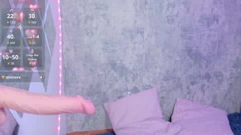 Snapshot of megan_xoxo1 chatting on 10.25.25 Megan online show from 10.25.25