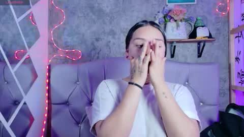 Snapshot of megan_xoxo1 chatting on 10.31.25 Megan online show from 10.31.25