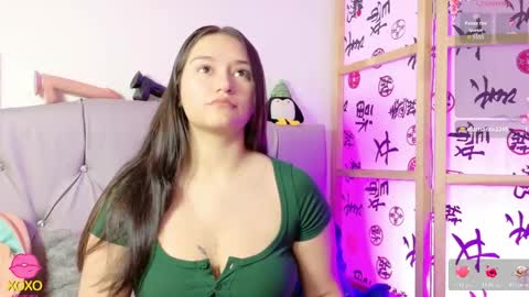 Snapshot of megan_xoxo1 chatting on 11.26.25 Megan online show from 11.26.25