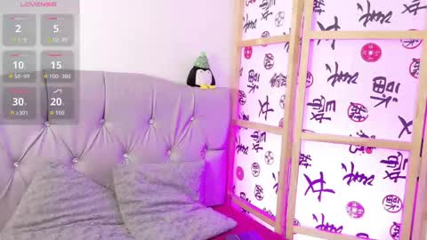 Snapshot of megan_xoxo1 chatting on 11.27.25 Megan online show from 11.27.25