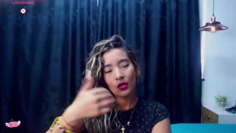 M E G A N   online show from 12.17.24