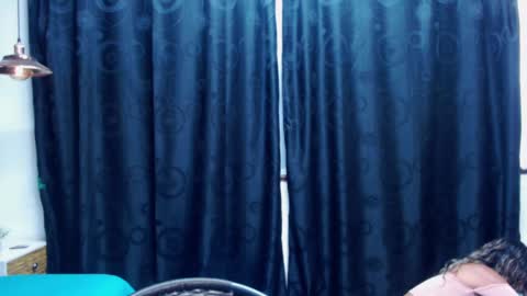 M E G A N   online show from 03.09.25