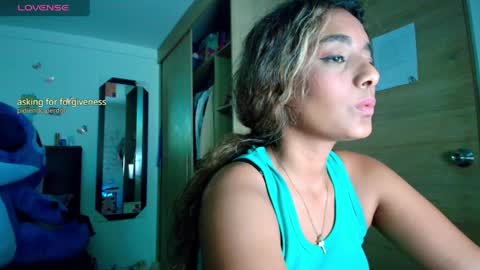 M E G A N   online show from 04.28.26