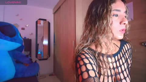 M E G A N   online show from 05.08.26