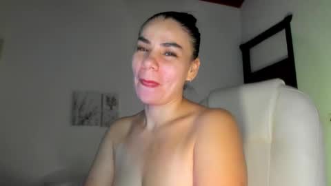 Snapshot of megandupont chatting on 02.01.25 Megan M online show from 02.01.25