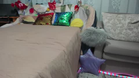 Nicki--------- Welcome to my Room online show from 01.31.25