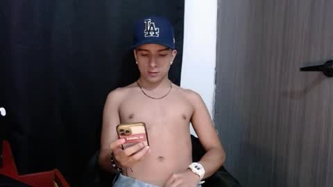 Snapshot of meganfoxvip chatting on 04.08.26 Megan online show from 04.08.26