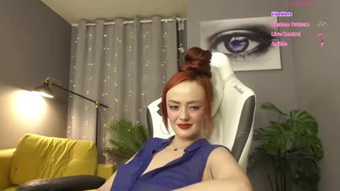 Snapshot of meganiex chatting on 11.14.25 MeganieX online show from 11.14.25