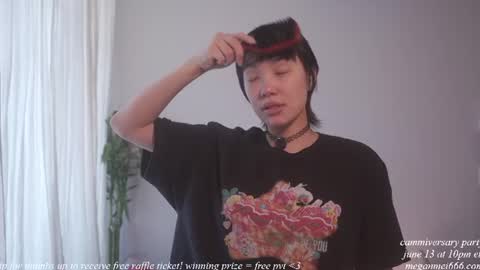Snapshot of meganmei666 chatting on 06.12.26 for more 3 online show from 06.12.26