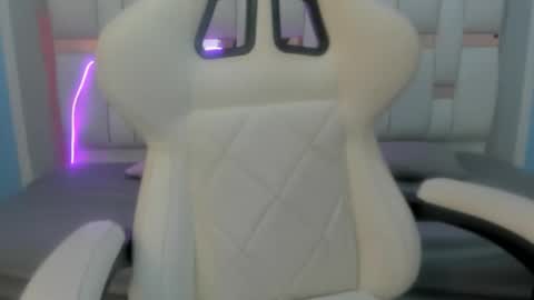 Megan Queen online show from 02.04.26