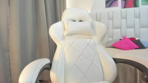 Megan Queen online show from 07.25.26