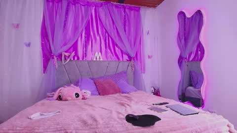 Megan online show from 09.12.25