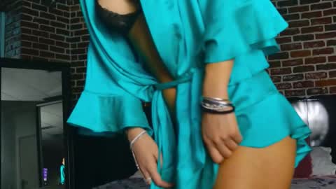 Snapshot of megansin_ chatting on 10.07.25 Megan online show from 10.07.25