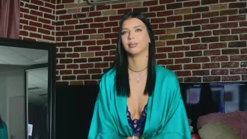 Snapshot of megansin_ chatting on 10.16.25 Megan online show from 10.16.25