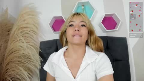 Snapshot of megansky18 chatting on 01.02.25 megansky18 online show from 01.02.25