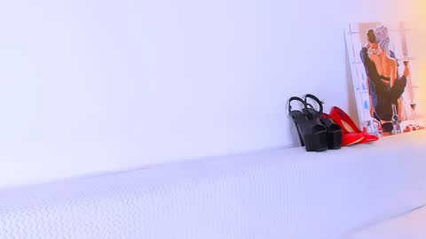 Snapshot of meganstones chatting on 11.08.25 Megan online show from 11.08.25