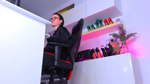 Snapshot of meganstones chatting on 02.05.26 Megan online show from 02.05.26