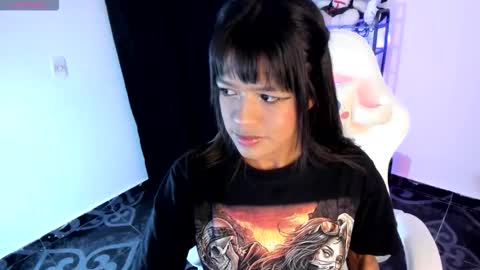 Snapshot of meganthompsonn chatting on 01.12.26 Megan online show from 01.12.26