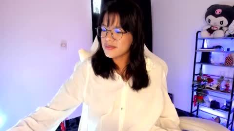 Snapshot of meganthompsonn chatting on 03.09.26 Megan online show from 03.09.26