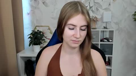 Megan online show from 10.12.25