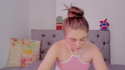 Snapshot of meganysammy chatting on 07.28.26 megansammy online show from 07.28.26
